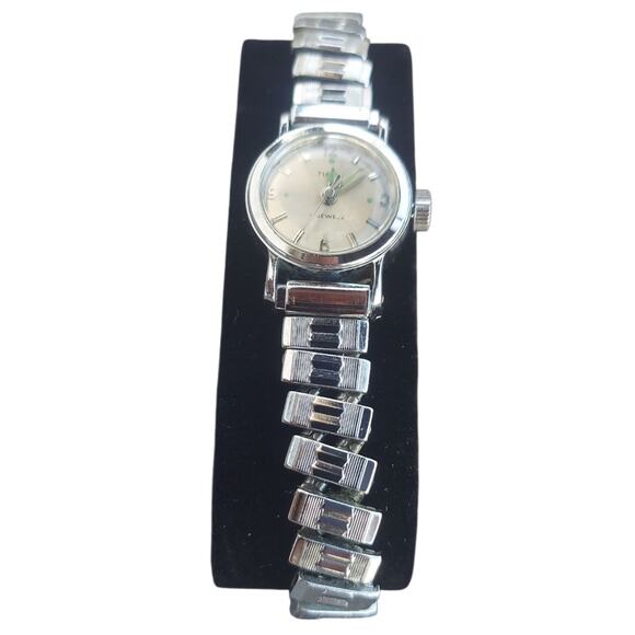Vintage Timex Women's 17 Jewels Mechanical Wind Up Watch Silver Tone Flex Band - Picture 4 of 8